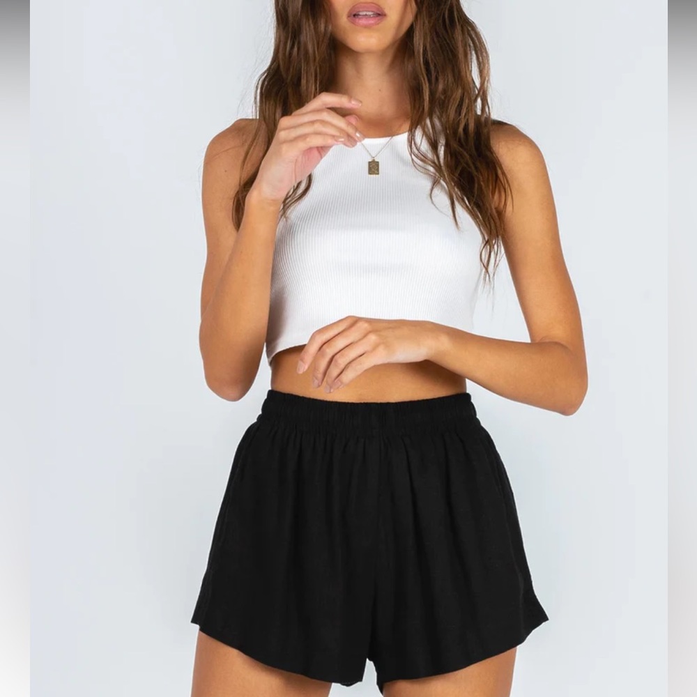 BRAND NEW PRINCESS POLLY BLACK SHORTS